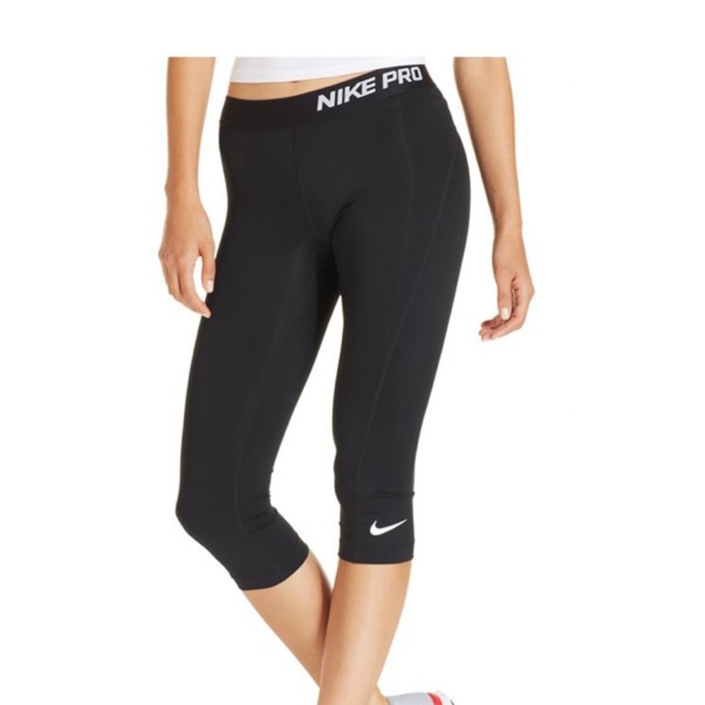 Womens NIKE PANTS gently worn size M